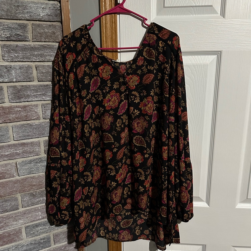 Maurices Black and Pink Floral Blouse